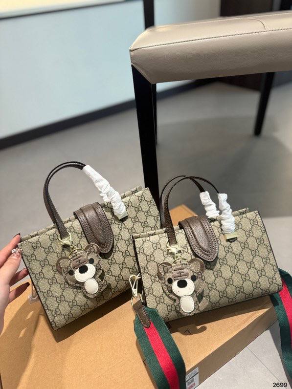 GUCCI
Best quality
with box
125 dhs🇦🇪🇦🇪
size23CM
Zain290
♥️♥️♥️