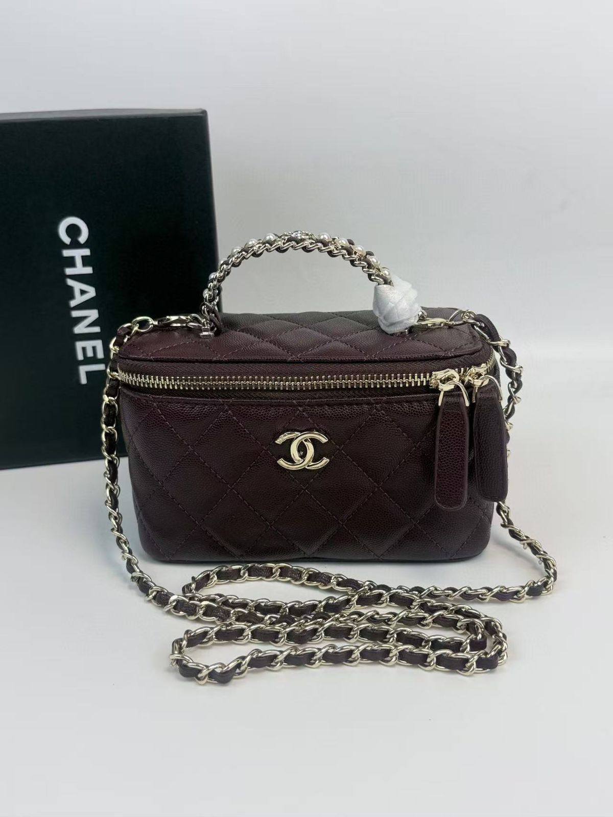Chanel Master
250 dhs🗽
Zain228
♥️♥️♥️