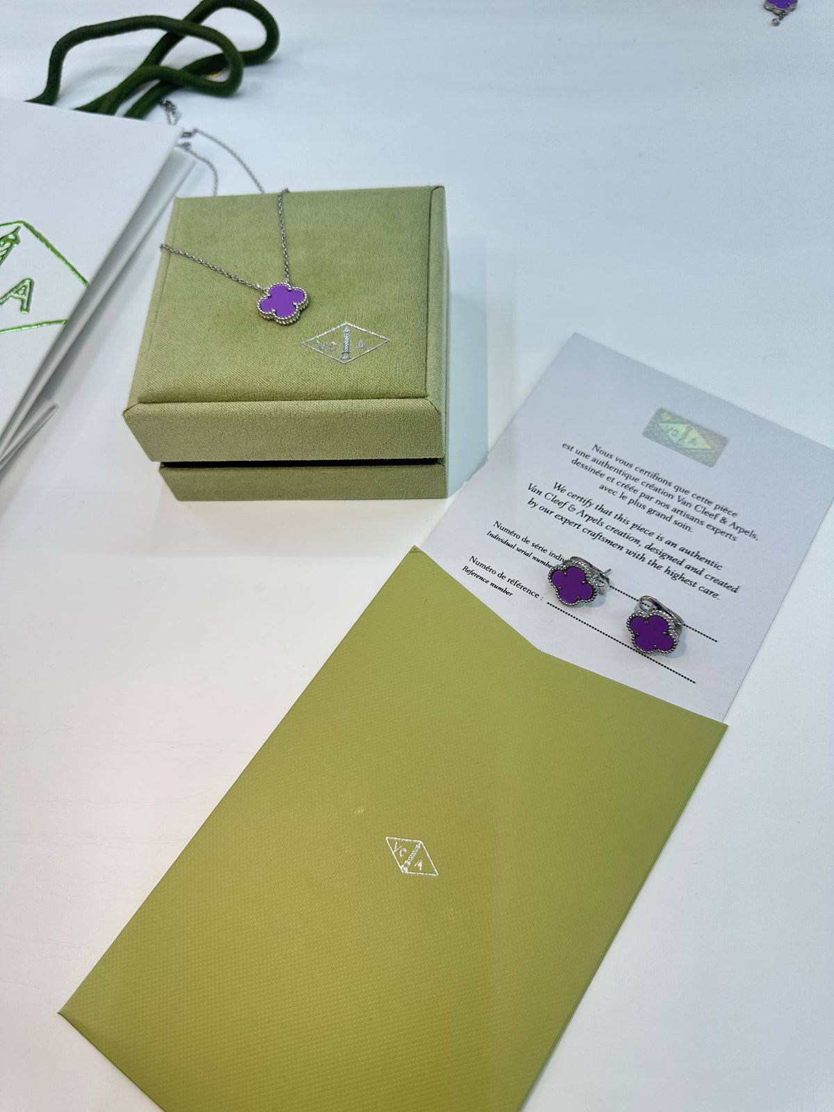 Van Cleef & Arpels🔥 Medium size🦋
Necklace 💥
Earring 🍁
Master quality 💯
With normal box
115 dhs🇦🇪🇦🇪🇦🇪
With master box 🗃️
170 dhs🇦🇪🇦🇪
Zain216
♥️♥️♥️