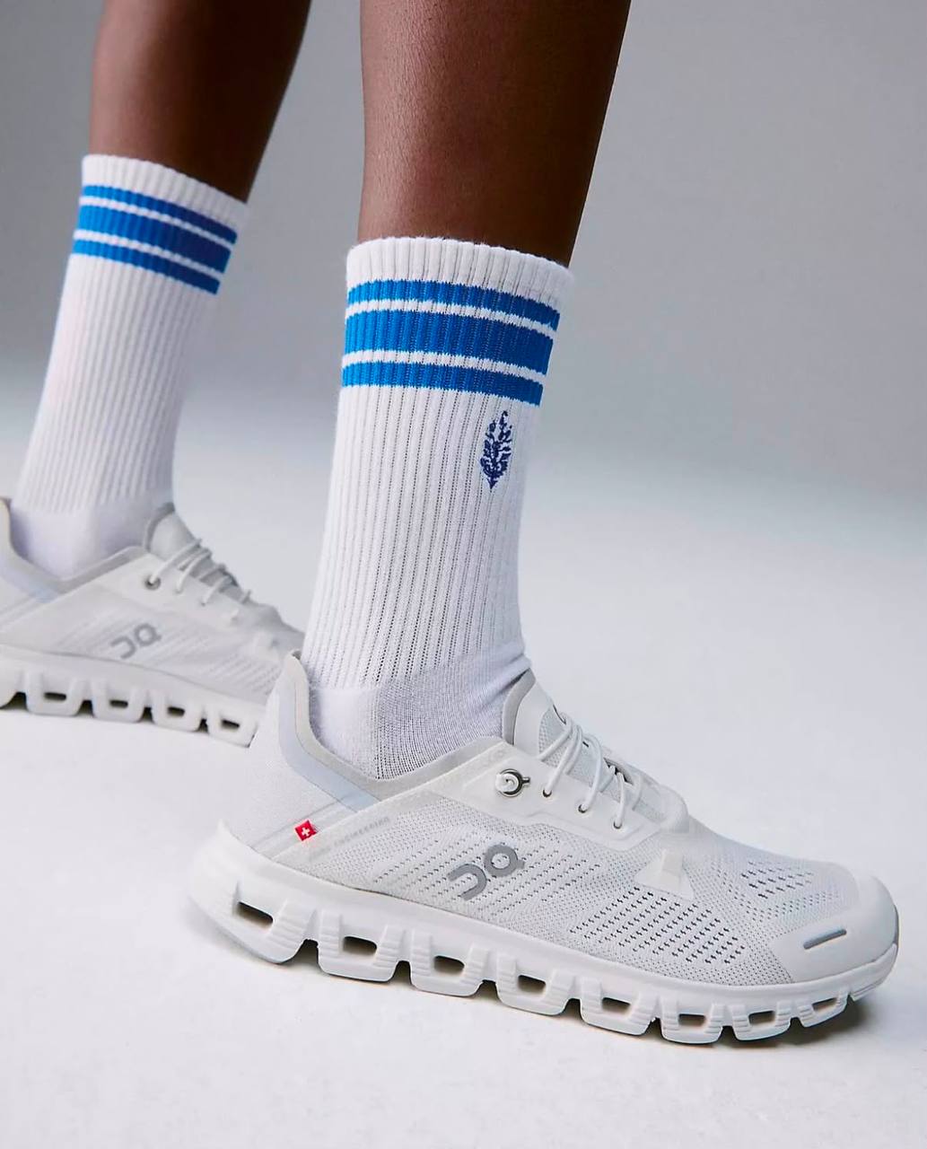 On Running Cloud 6 Coast White Glacier ,
Size 36-45 ,
230 dhs💓
Zain18
♥️♥️♥️