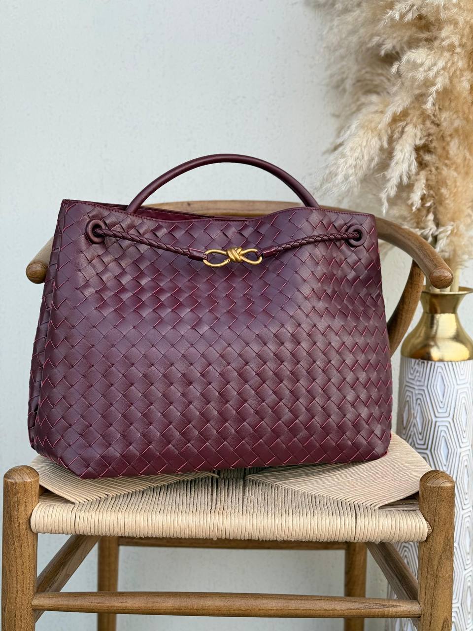 BOTTEGA VENETA
42cm
500 dhs✅
Top quality
Zain167
♥️♥️♥️