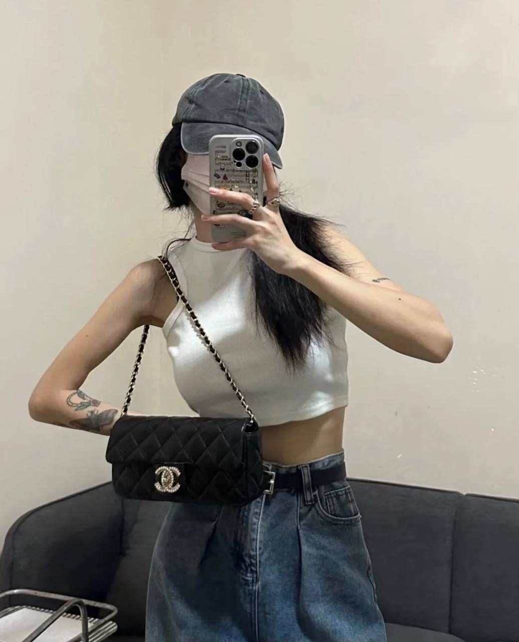 Chanel
140 dhs🇦🇪🇦🇪
Zain35
♥️♥️♥️