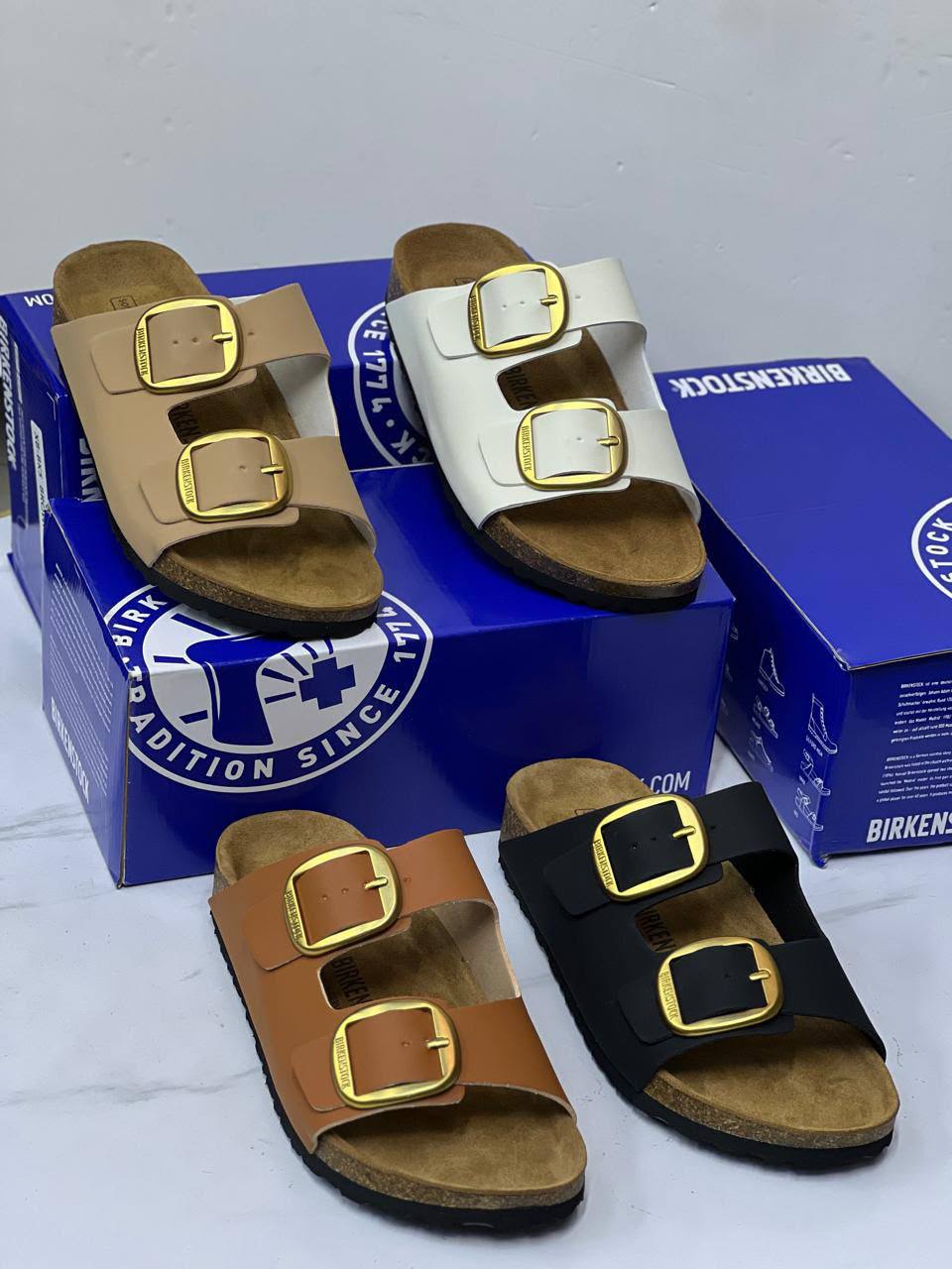 BRIKENSTOCK
SIZE 36-41
105 dhs🇦🇪🇦🇪
Zain21
♥️♥️♥️
