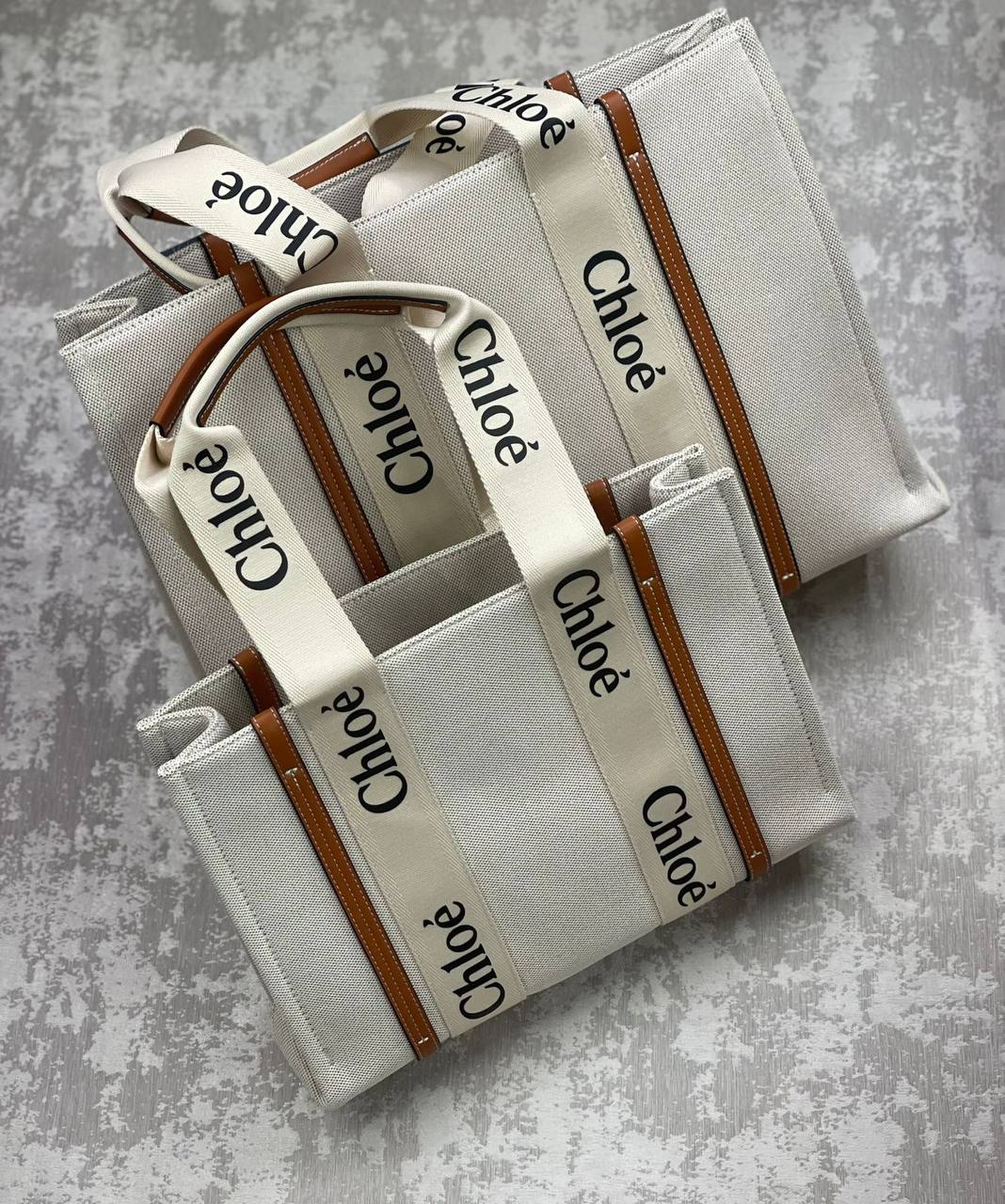 Chloe
Copy one
S. Size. 120 dhs✅
M. 130 dhs✅
L. 140 dhs✅
Zain175
♥️♥️♥️