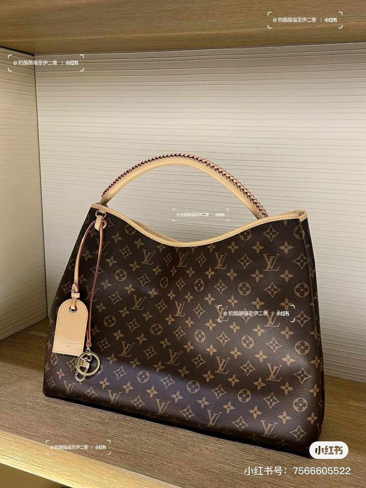 LV Master
310 dhs❣️
Zain228
♥️♥️♥️