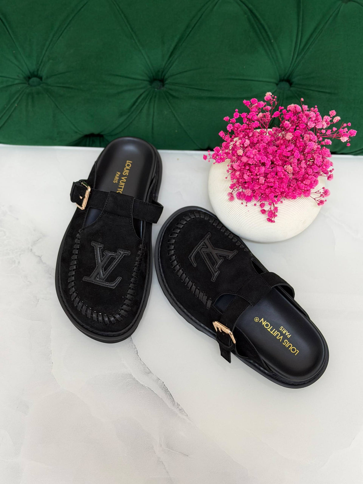 NEW Lv
Vip quality
Size:36 to 42
500 dhs🇦🇪🇦🇪
Zain113
♥️♥️♥️
