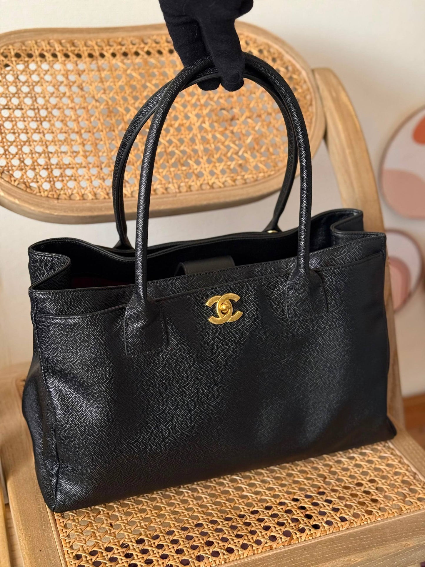 New Collection✨✨✨
CHANEL
36cm
360 dhs✅
*MASTER QUALITY*
With box🎁
Zain167
❣️❣️❣️