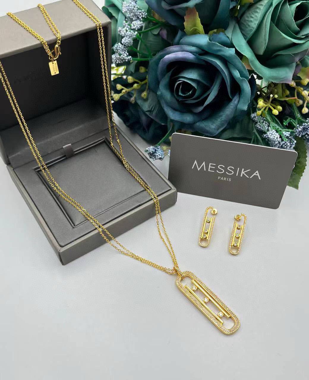 Messika Set_ 💫✨
*NECKLACE*📿
*Earrings* 💎
140 dhs🌺
_WITH_
*Normal BOX And Paper BAG 🎁🛍️
*MASTER QUALITY*
Zain89
♥️♥️♥️