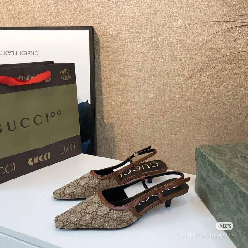 GUCCI HEEL👠
GOOD QUALITY🥰
95 dhs✅
size: 36-41
Zain50
♥️♥️♥️
