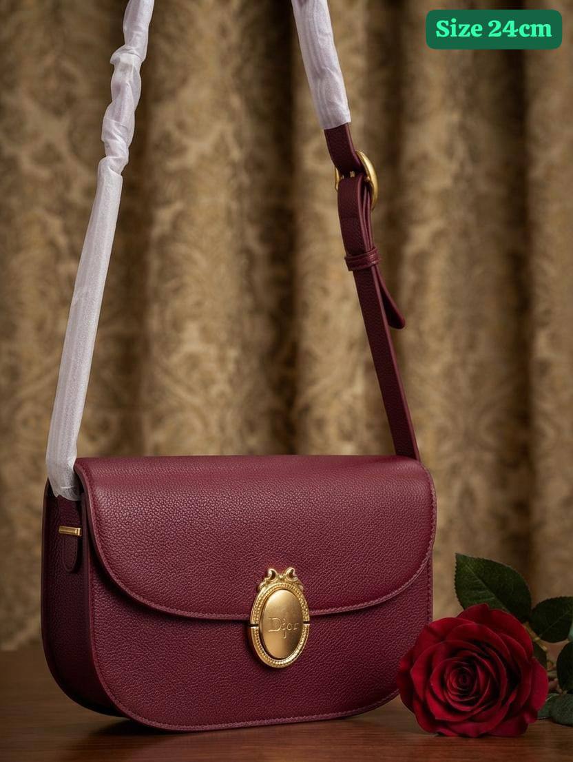 Bottega
Good quality
with box
110 dhs🇦🇪🇦🇪🇦🇪
Zain186
♥️♥️♥️