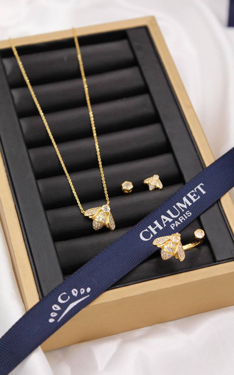 CHAUMET 💙
↗️ *Super Master Quality ®️*
BEE DE CHAUMET
Necklace, earrings & ring
Yellow gold , diamonds
Full Set (Necklace, Earrings & ring)
*240 dhs👑* with *Normal* Box
*310 dhs👑* with *Orignal* 1 Box
Zain209
♥️♥️♥️