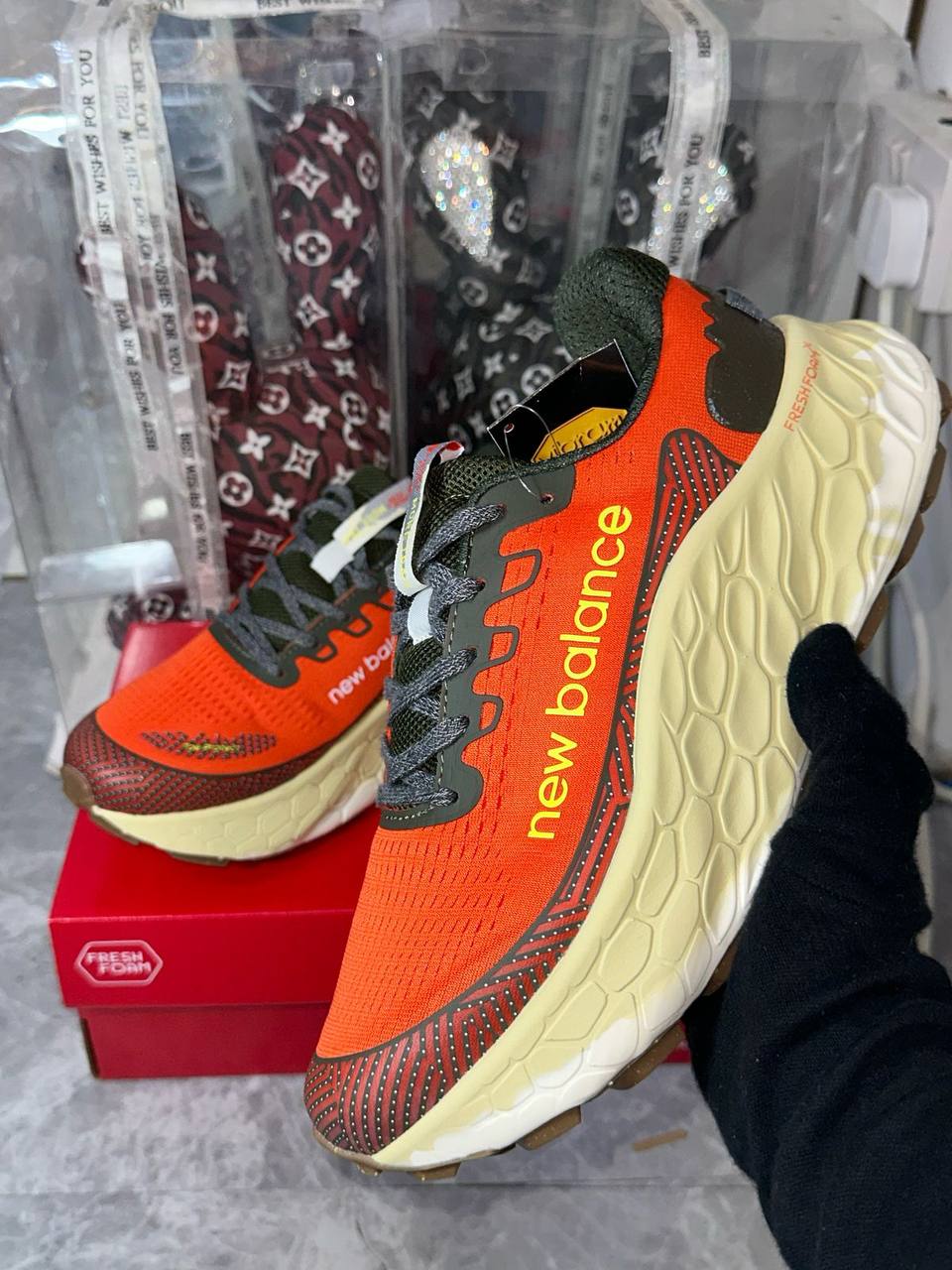 New Balance Fresh Foam X More Trail v3 'Cayenne Kombu'
Size 40-45 AVAILABLE
250 dhs🪙💕
Zain242
♥️♥️♥️