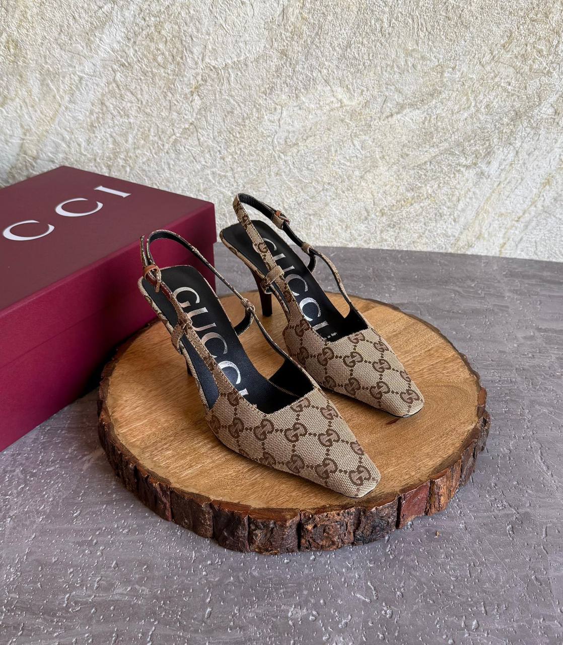 Gucci
SuperMaster Quality 💯
450 dhs✅
Size: 36-41💥
Zain171
♥️♥️♥️