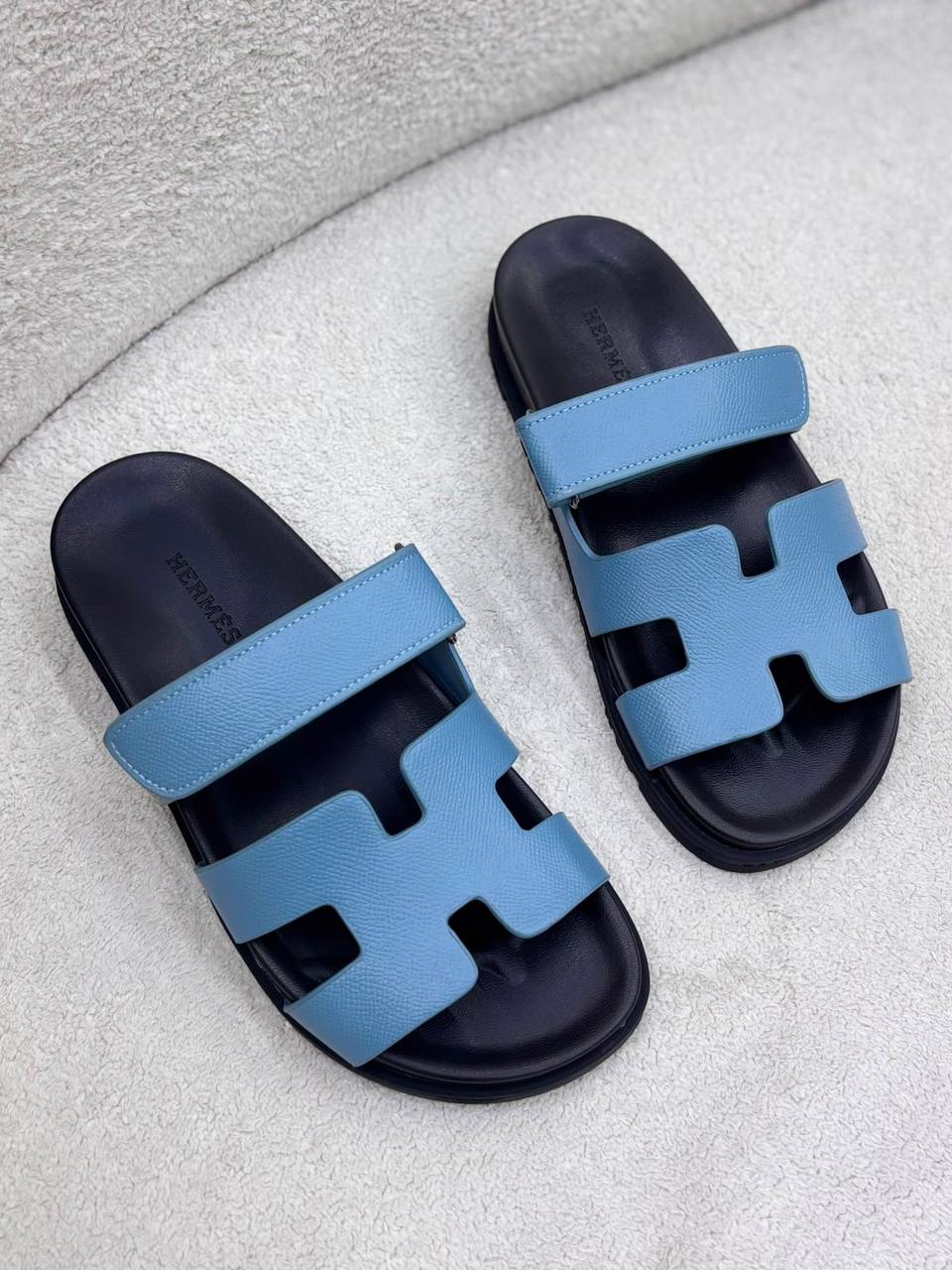 Hermes slipper
100 dhs🇦🇪🇦🇪
Size 36-42
Zain55
♥️♥️♥️