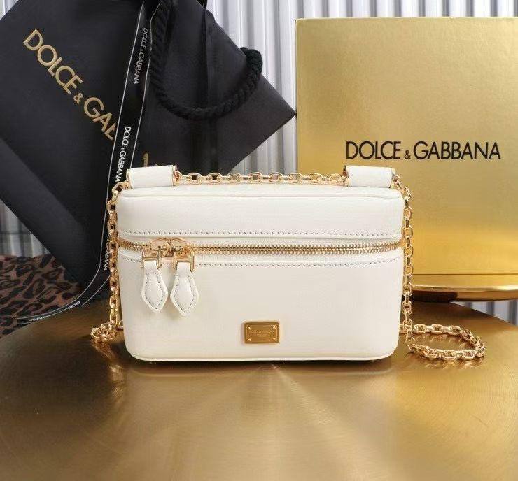 D&G
Master New
340 dhs🪙🌨️
Zain192
♥️♥️♥️