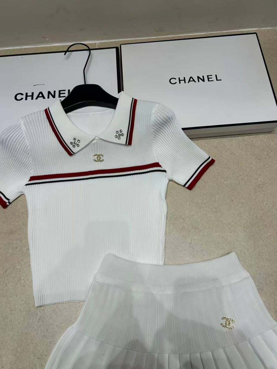 CHANEL
*Super Master quality*
*Sizes:S M L XL*
350 dhs🇦🇪🇦🇪
Zain308
♥️♥️♥️