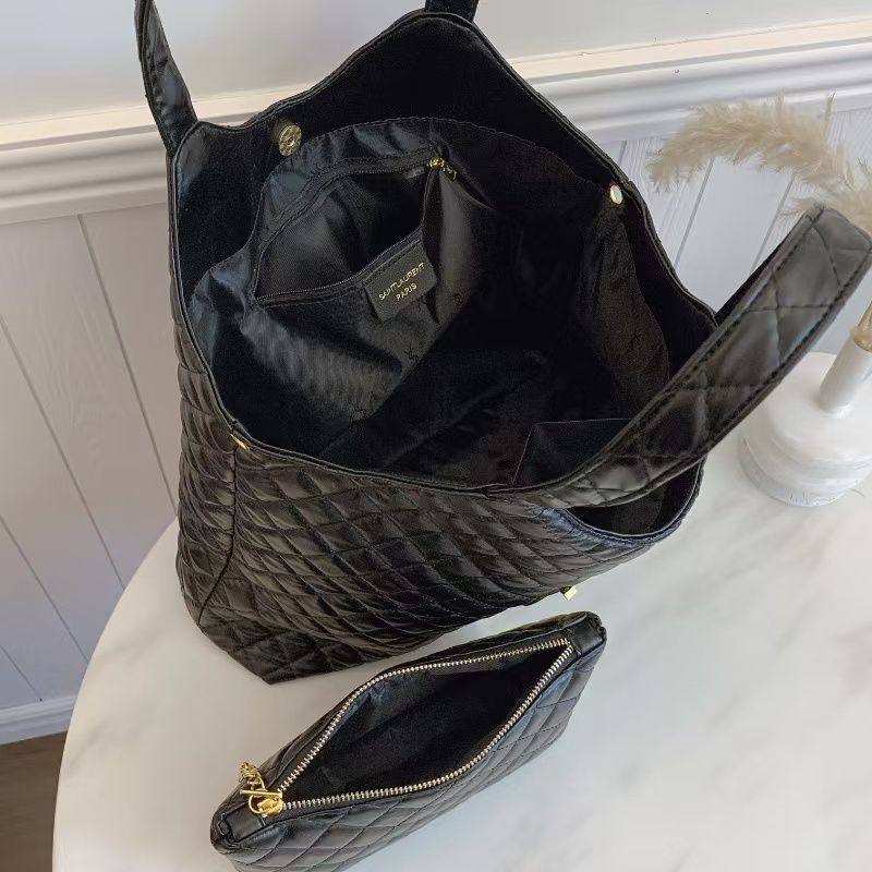 YSL
100 dhs❣️
Size48cm
Zain06
♥️♥️♥️