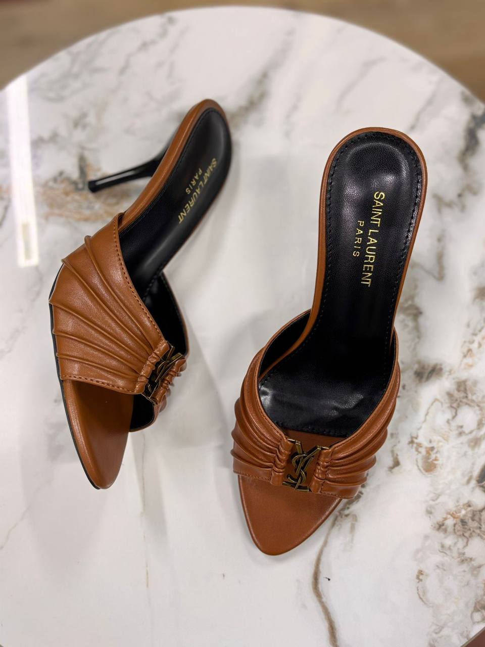 YSL
120 dhs✅
Size 36-42
Zain55
♥️♥️♥️