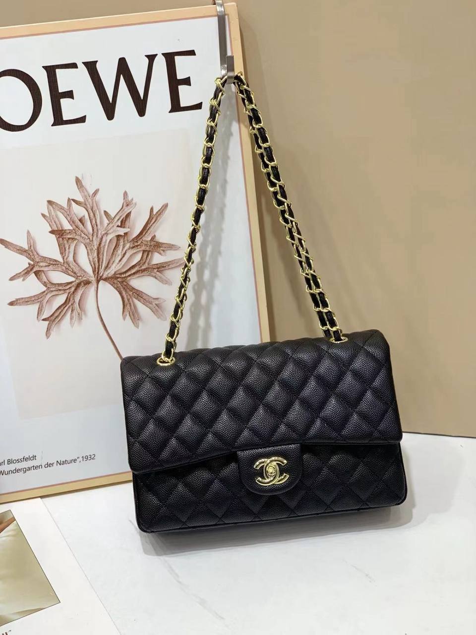 CHANEL
Best quality
with box
110 dhs🇦🇪🇦🇪
size 26CM
Zain290
♥️♥️♥️