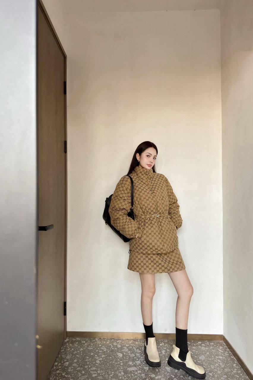 *New collections
330 dhs🪙🌺
*good quality ♥️♥️
*Sizes:S M L xl*
*AVAILABLE NOW*
Zain231
♥️♥️♥️