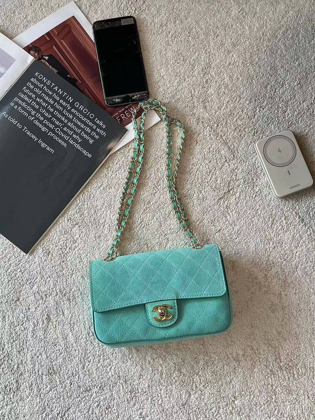 Chanel
23cm
340 dhs🇦🇪🇦🇪
Zain297
♥️♥️♥️