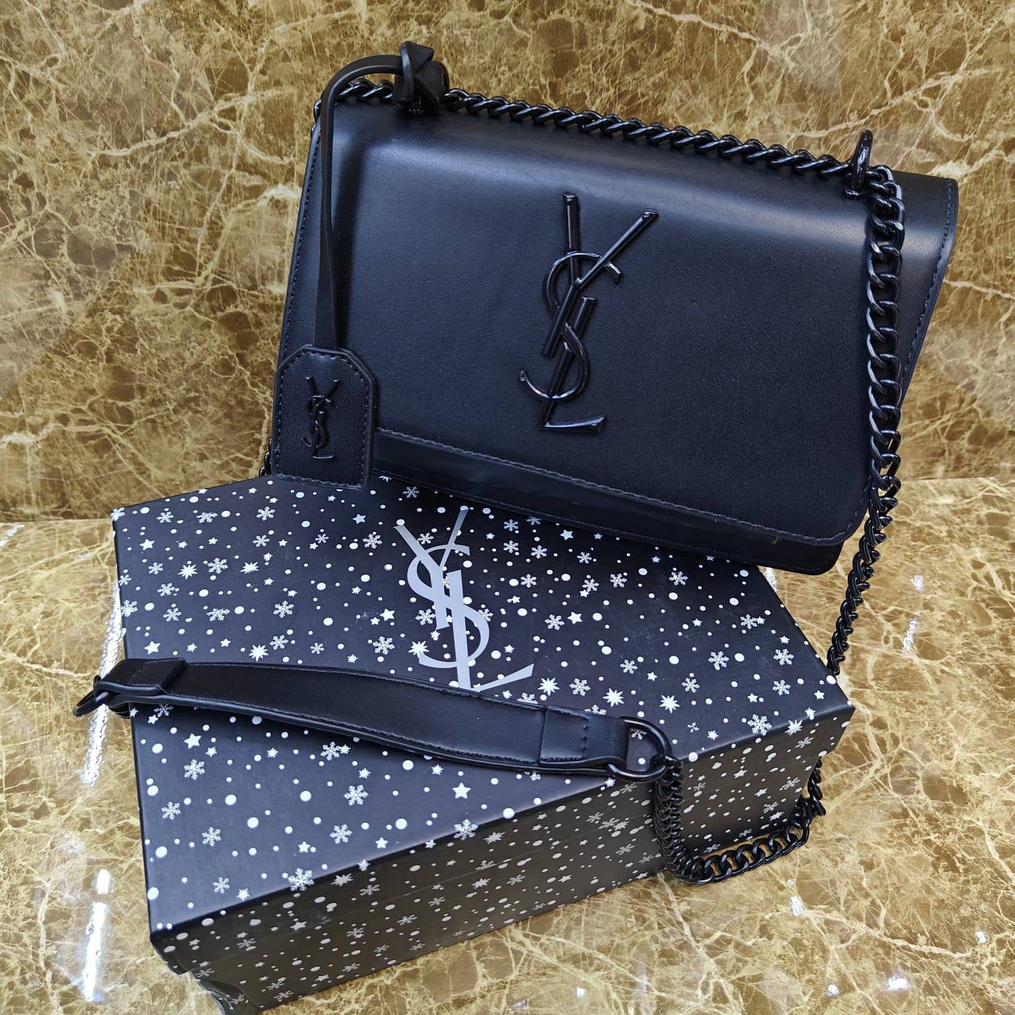YSL
115 dhs🗽
with box
🎁🎁🎁
Zain235
♥️♥️♥️