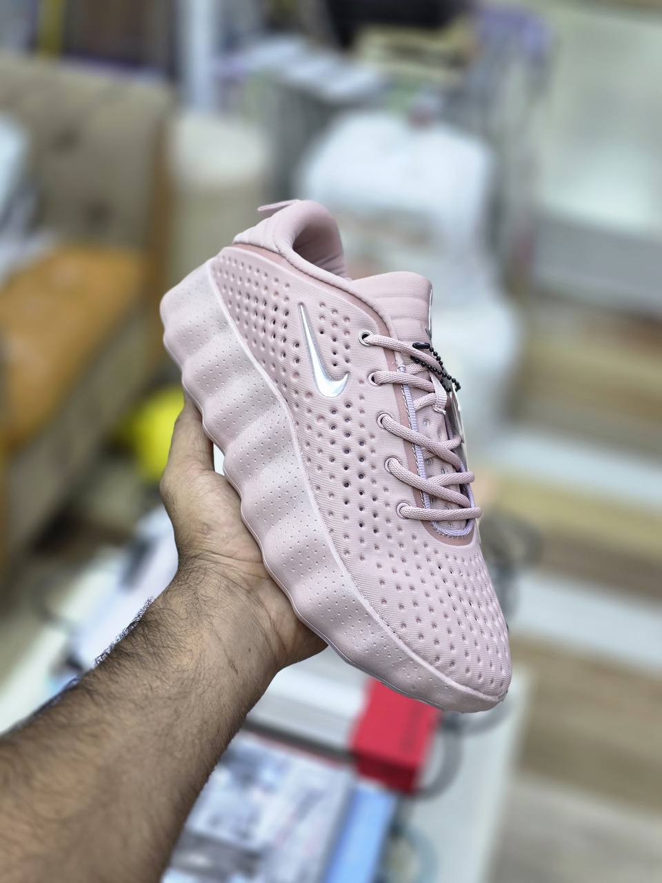 Nike
Size 40 to 45
130 dhs✅
Zain27
♥️♥️♥️