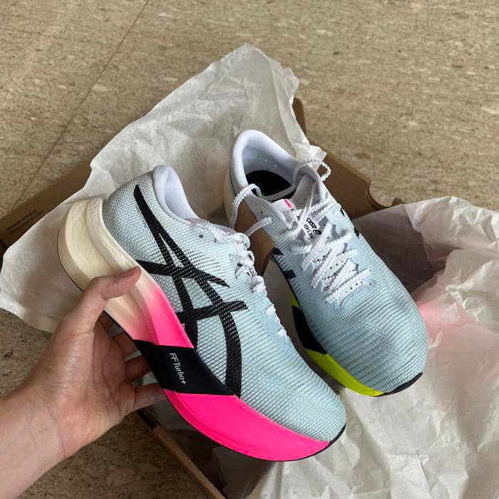 Asics Metaspeed Ededge Paris "Light Blue /Black"🔵
36-45 AVAILABLE 🤩
190 dhs✅
Zain242
♥️♥️♥️