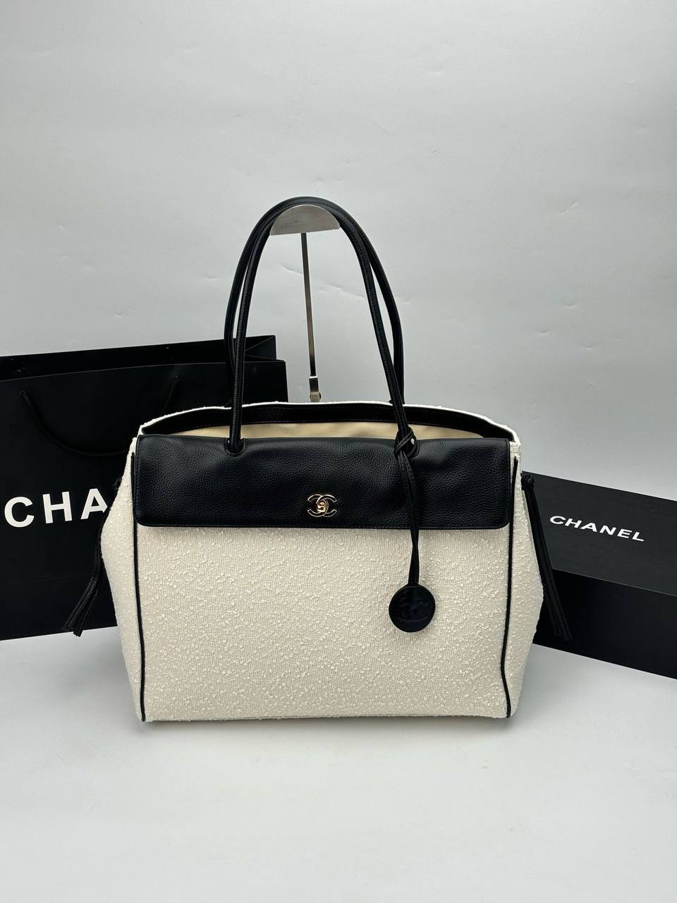 Chanel
Master🌺🌺
Size:42×30×19
360 dhs💓
Zain114
♥️♥️♥️
