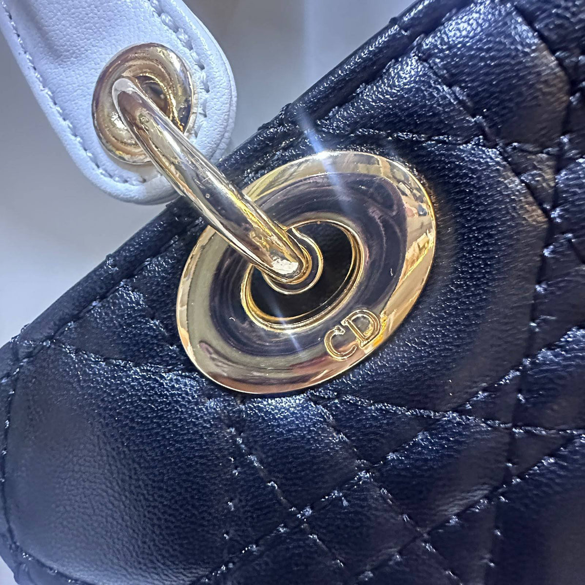 DIOR
NEW CAME
HIGH QUALITY
WITH BOX
135 dhs🇦🇪🇦🇪
Zain295
♥️♥️♥️