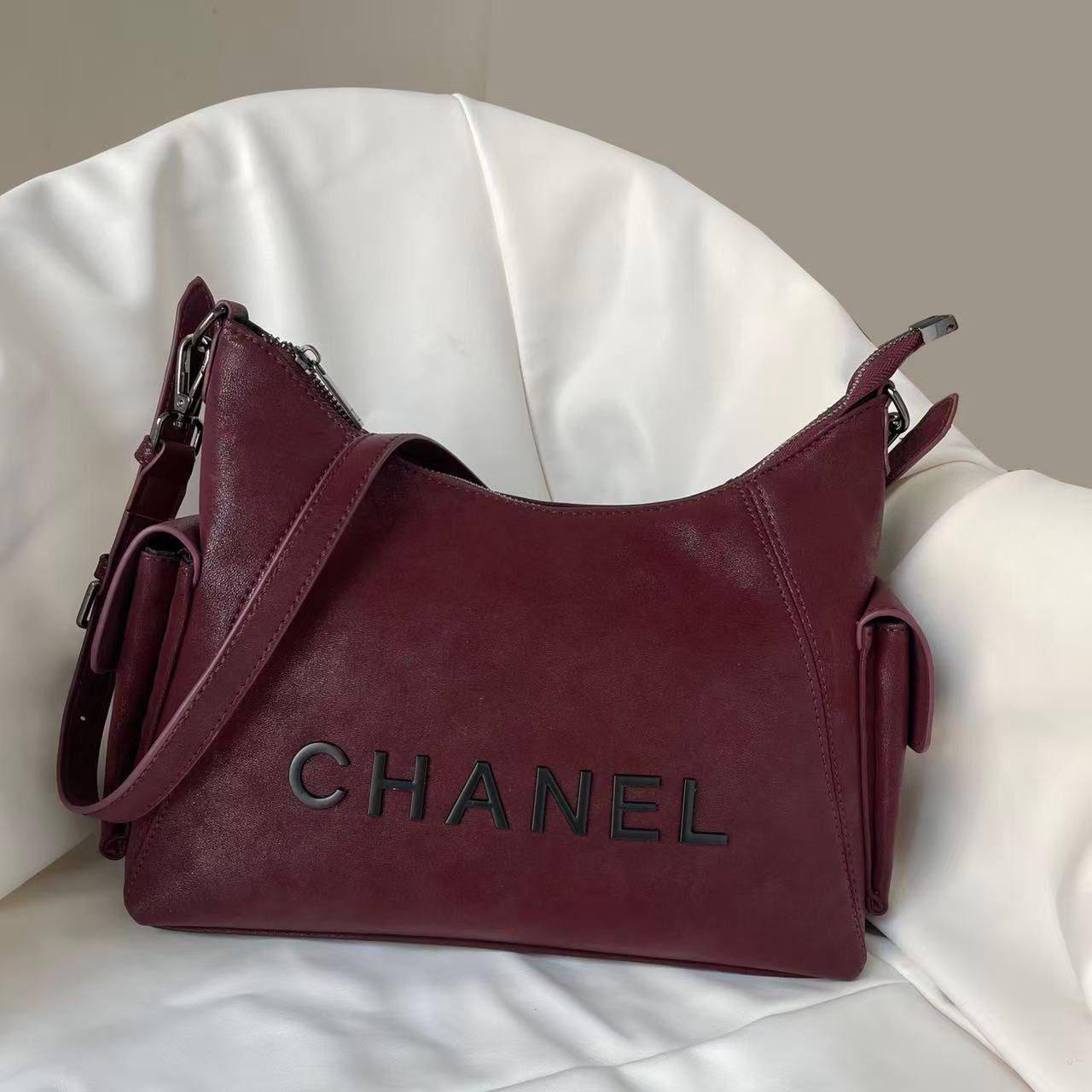 Chanel
Good Quality
105 dhs❤️
Zain250
♥️♥️♥️