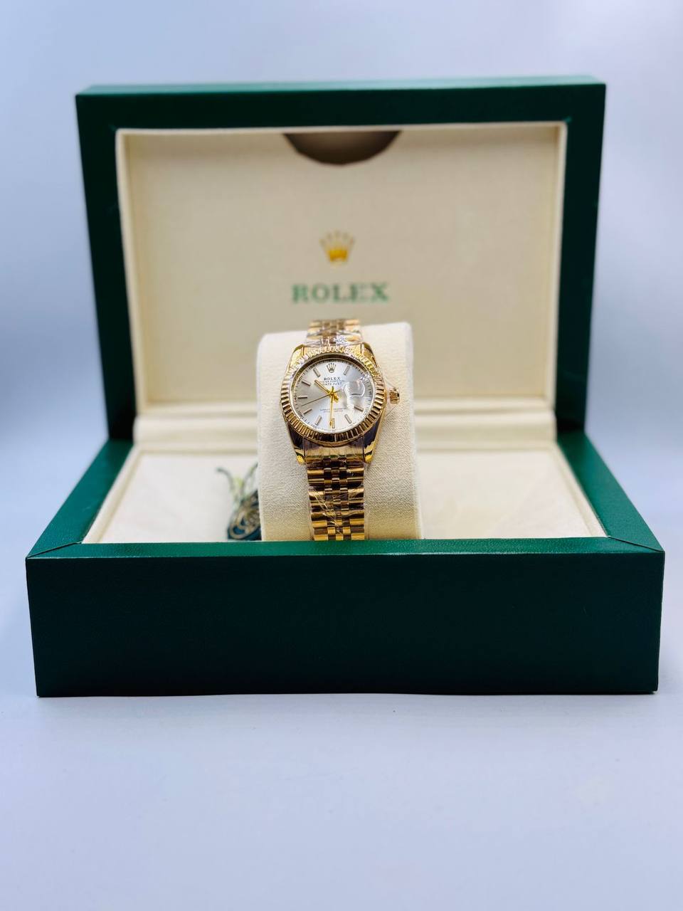 Rolex Ladies
55 dhs🪙💕
Zain08
♥️♥️♥️