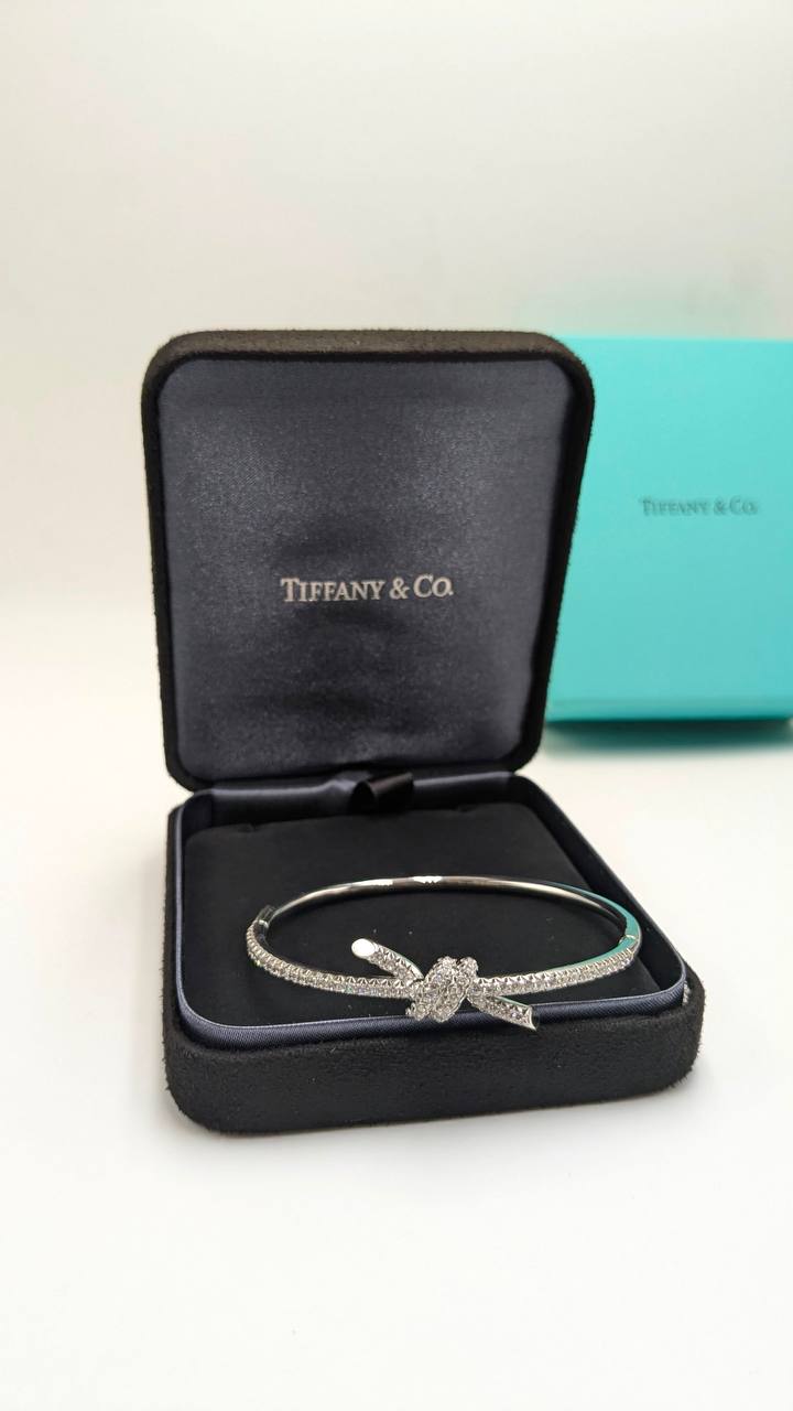 Tiffany & Co
*Master Quality*
*Bracelet*
130 dhs✅ with Normal Box 🎁
Zain210
♥️♥️♥️