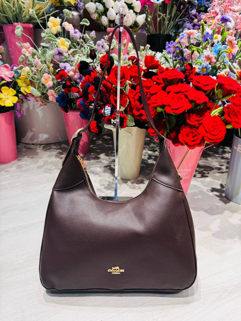 COACH ELLA
36cm
105 dhs🌺
Zain44
♥️♥️♥️