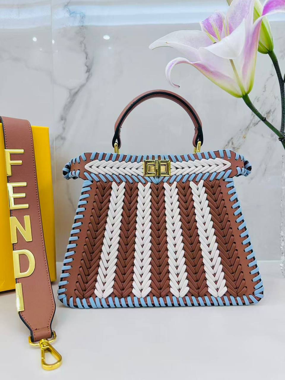 Fendi
150 dhs✅
Zain143
♥️♥️♥️
