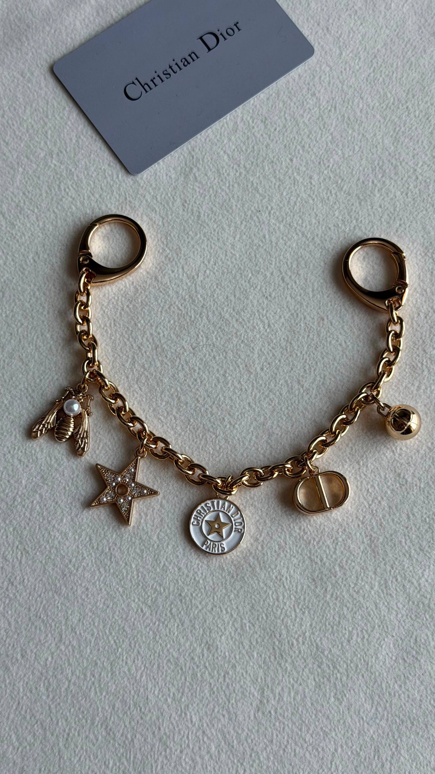 GUCCI & CHANEL
CHARMS
Super master quality
*with complete packing*🎁
240 dhs✅
Zain280
♥️♥️♥️