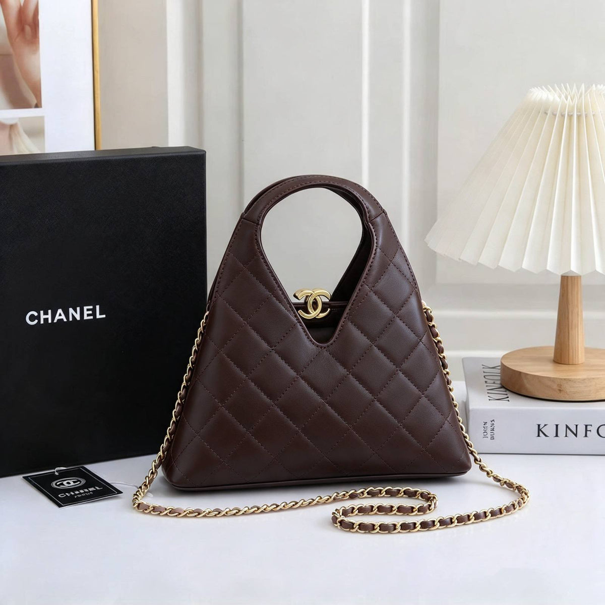 CHANEL
best quality
with box
150 dhs🇦🇪🇦🇪🇦🇪
size24CM
Zain290
♥️♥️♥️