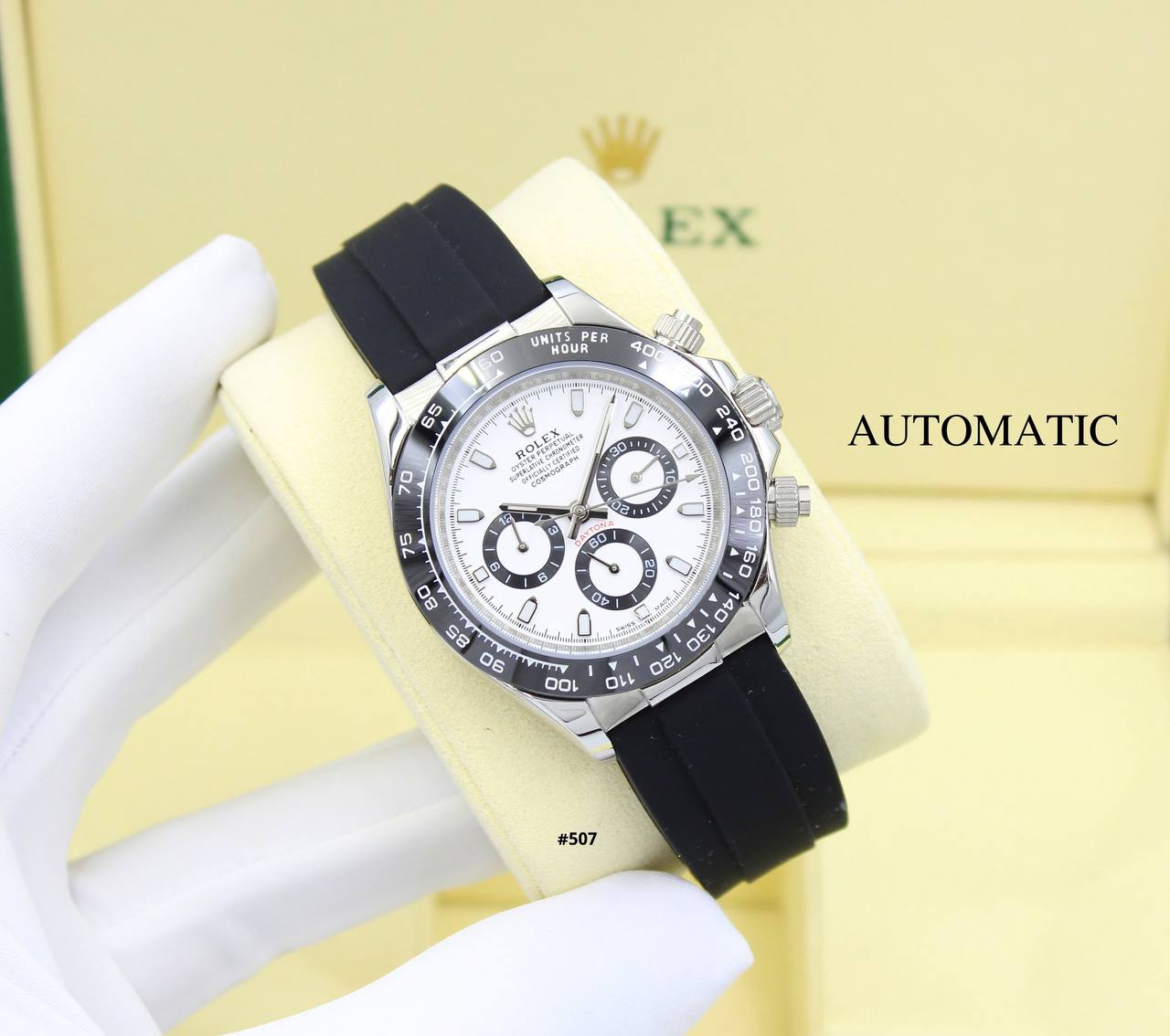 ROLEX DAYTONA MEN AUTOMATIC 41MM
220 dhs🪙💚
Zain58
♥️♥️♥️