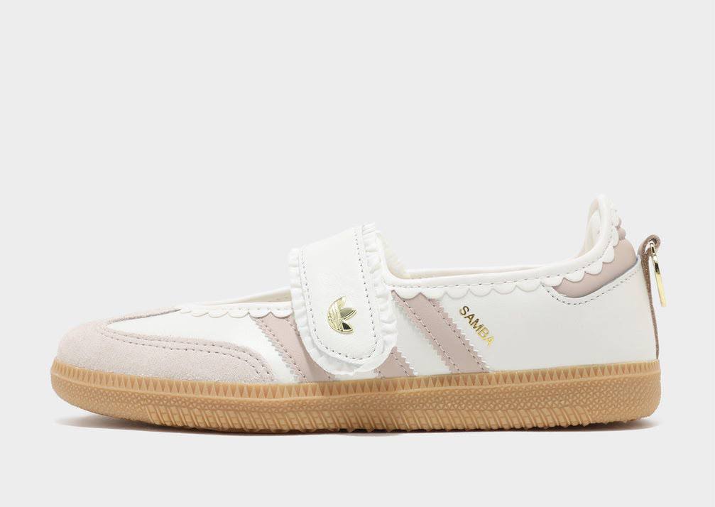 Adidas Samba Jane white and gum
New Arrivals 🤩
36-41 Available
190 dhs🇦🇪🇦🇪
Zain242
♥️♥️♥️