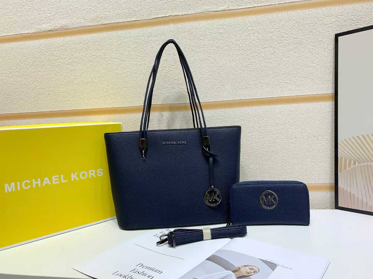 MK
GOOD quality
100 dhs💓
Zain200
♥️♥️♥️