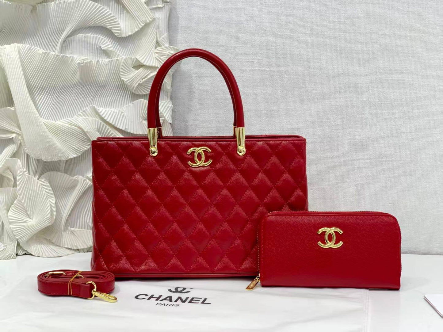 Chanel
good quality
110 dhs❣️
Zain200
♥️♥️♥️
