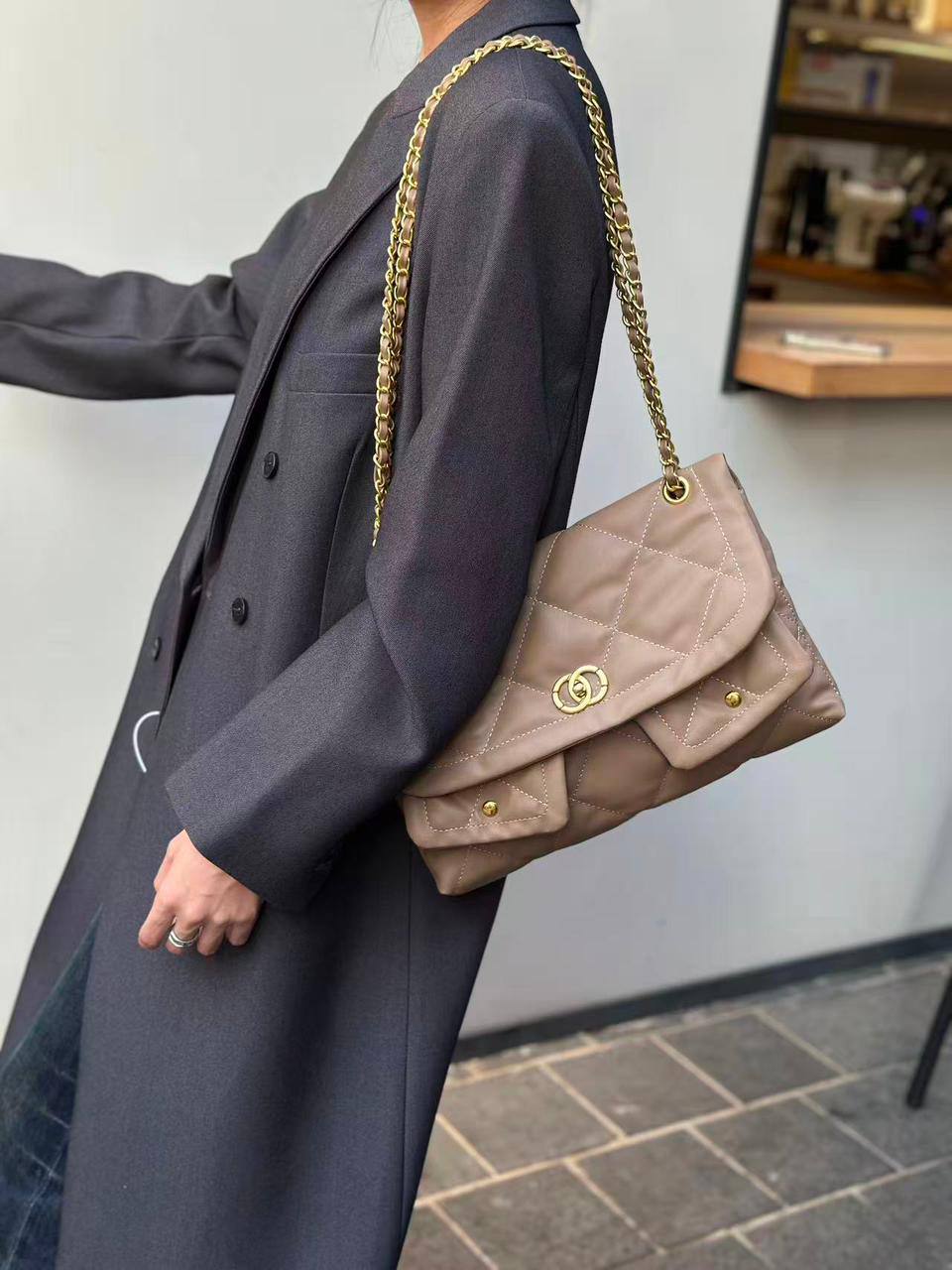 Chanel
120 dhs🪙🌨️
Zain132
♥️♥️♥️