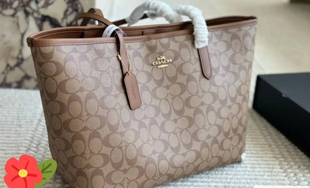 Coach City Tote Bag
Master quality
33cm
180 dhs💓
Zain59
♥️♥️♥️