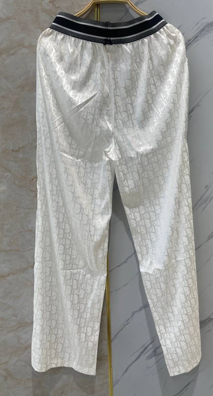 *New collections
160 dhs🪙💕
*good quality ✅
*Sizes:S M L
*AVAILABLE NOW*
Zain231
♥️♥️♥️