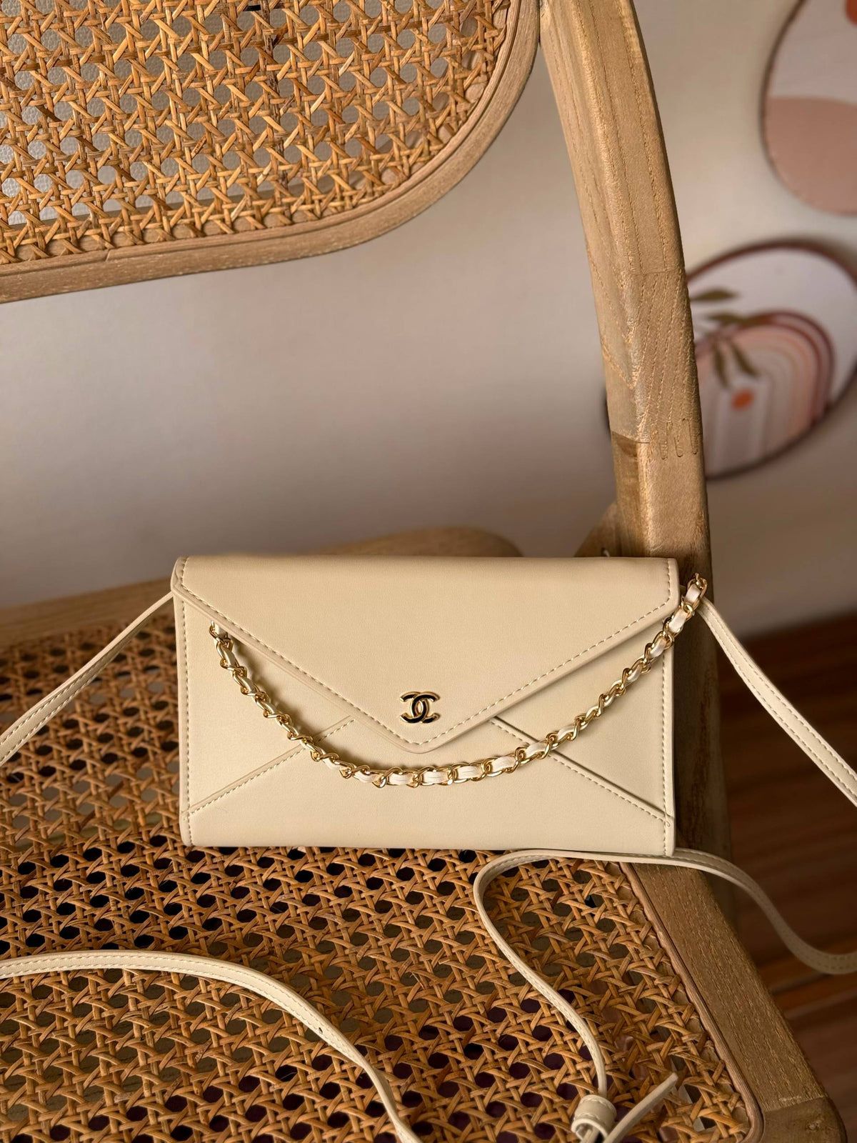 CHANEL
21cm
310 dhs🇦🇪🇦🇪
MASTER QUALITY
With box🎁
Zain167
♥️♥️♥️