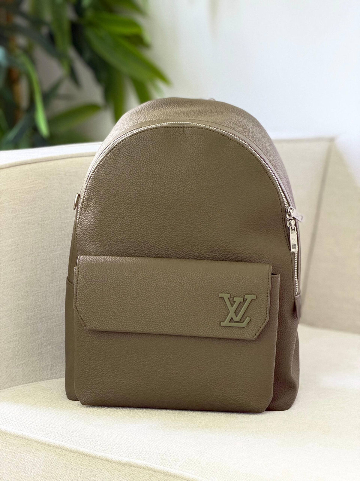 NEW COLLECTION
BRAND- LOUIS VUITTON
BACKPACK
SUPER MASTER QUALITY
WITH PAPER BAG
For Price 👇 WhatsApp✅
0568585901
0507557372
0552275751 Owner Zain 👌
Zain267
♥️♥️♥️
