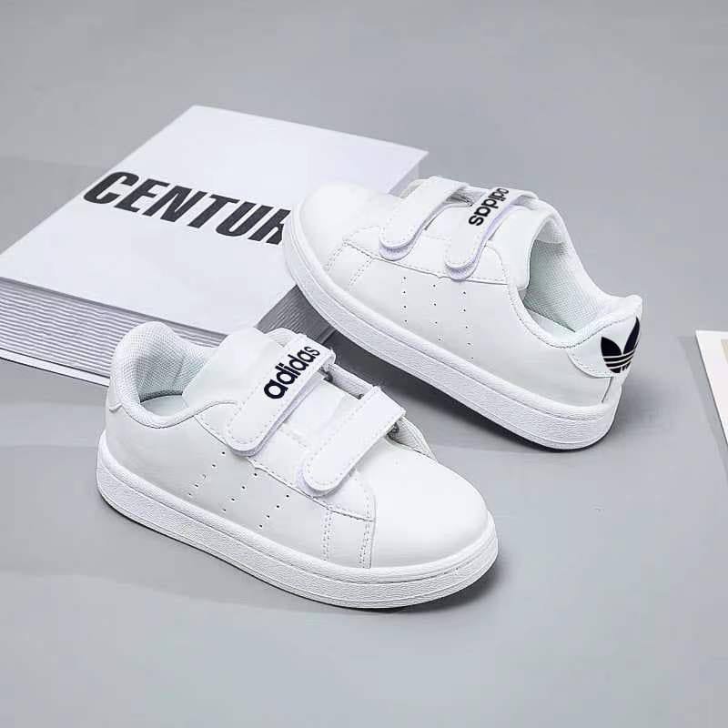 Adidas
Size 21to37
60 dhs🪙🌨️
Zain163
♥️♥️♥️