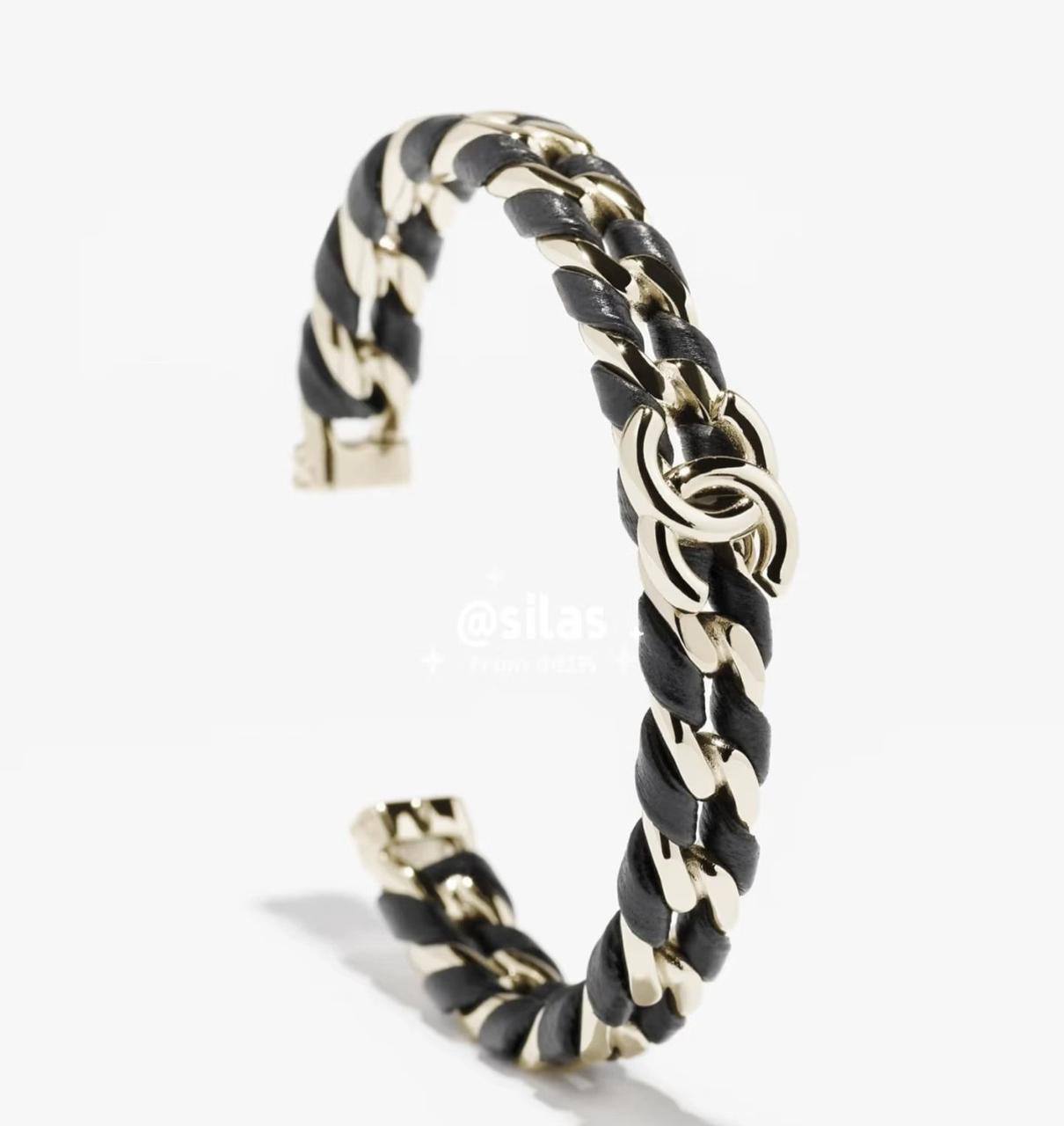 Chanel Bangle* 🪅
Master quality
55 dhs❣️
normal box 📦
Zain48
♥️♥️♥️