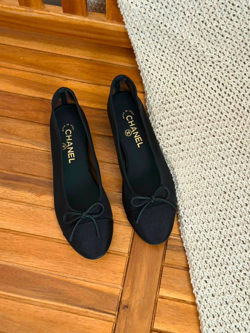 CHANEL
Size 36-41
_Super master high quality_🪡
450 dhs✅
Zain176
♥️♥️♥️