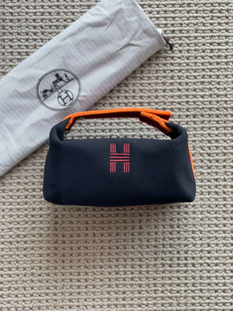 HERMES *Bride à brac Clutch Bag* *Master Quality*
350 dhs
Zain179
♥️♥️♥️